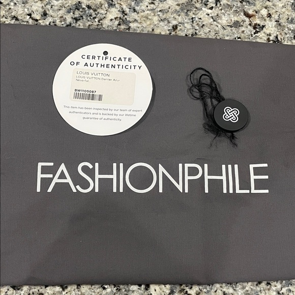 Louis Vuitton Damier Azur Neverfull PM - Picture 12 of 14